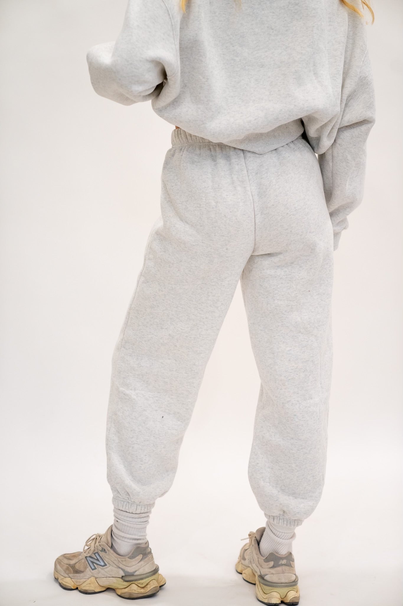 Free Motion Joggers (Multiple Colors)