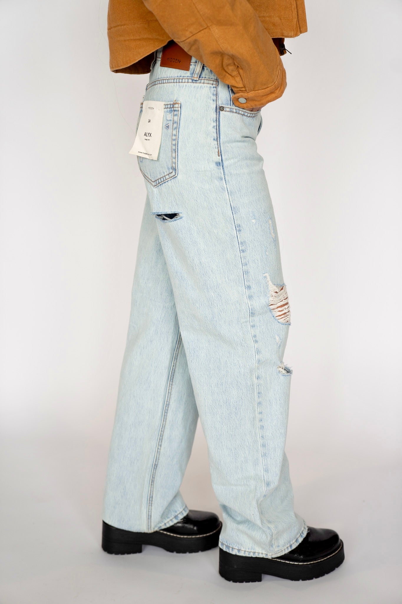 Relaxed Alyx Jean