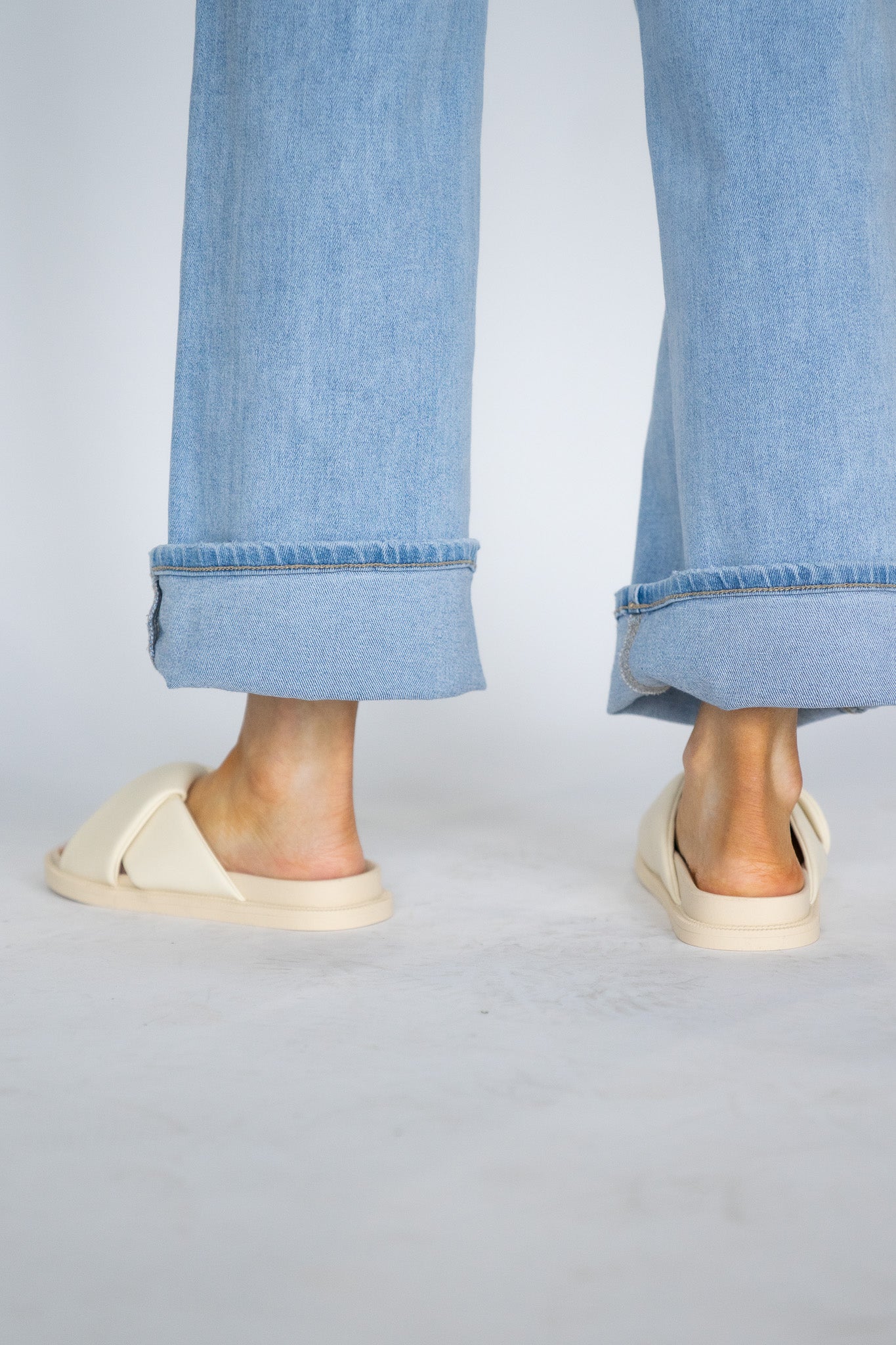 Claire Sandal (Multiple Colors)