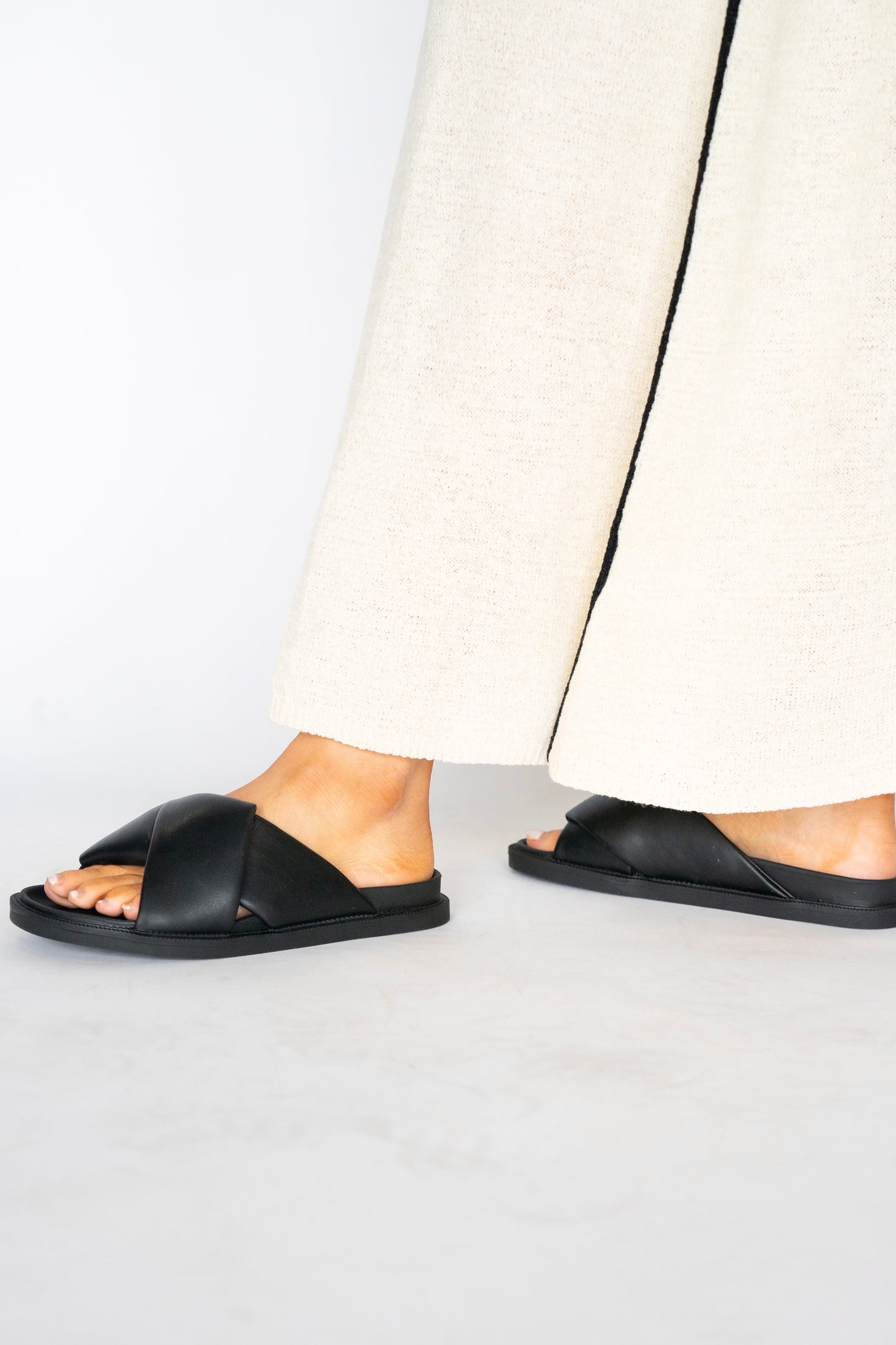 Claire Sandal (Multiple Colors)