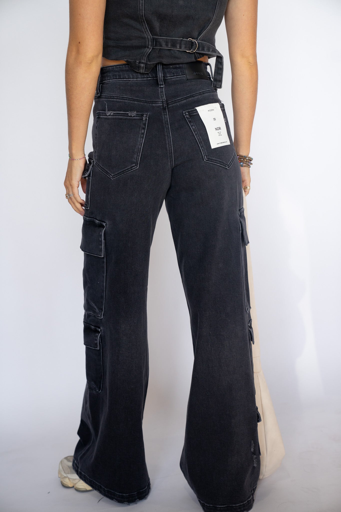 The Charcoal Cargos