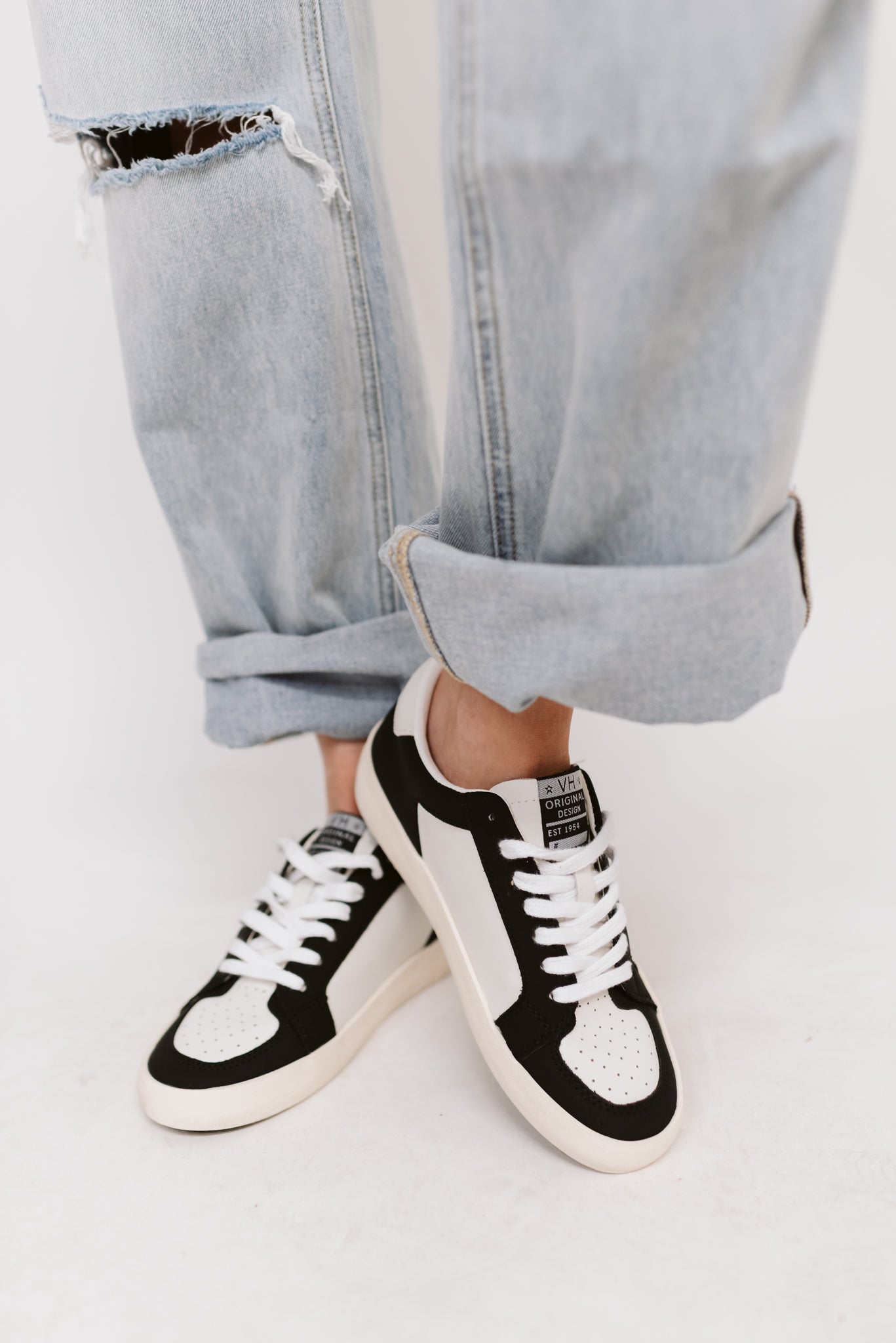 Reflex Sneakers