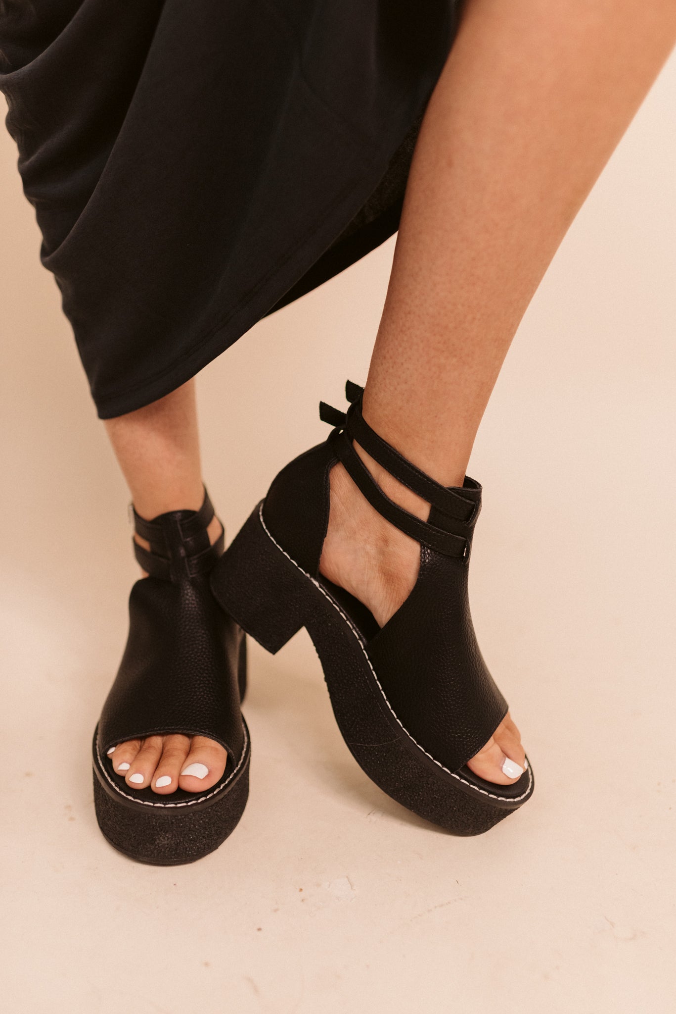 Elizabeth Platform Sandals