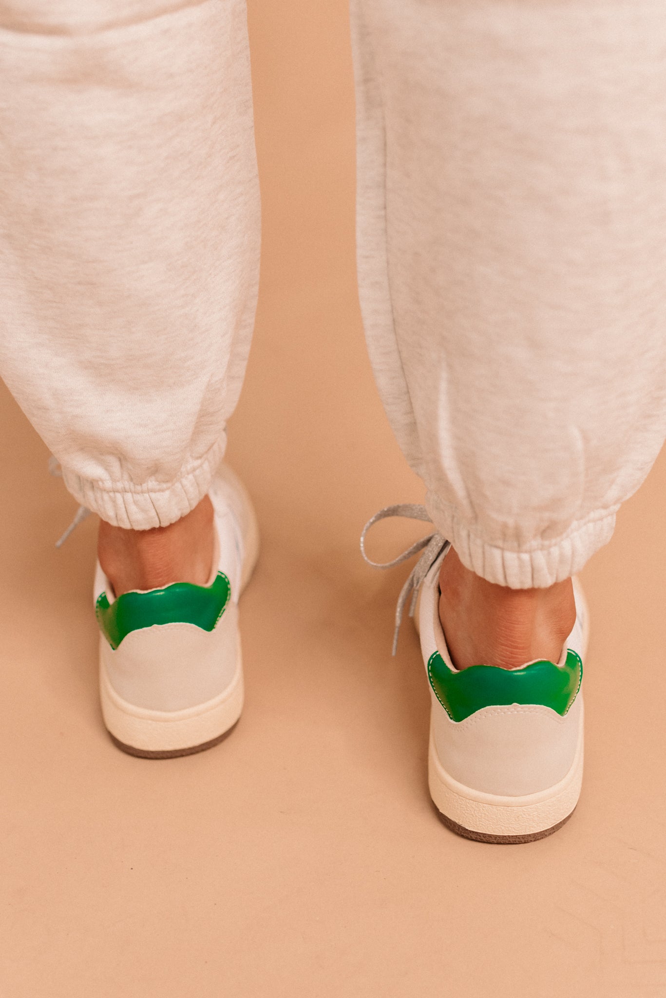 Bronny Sneakers