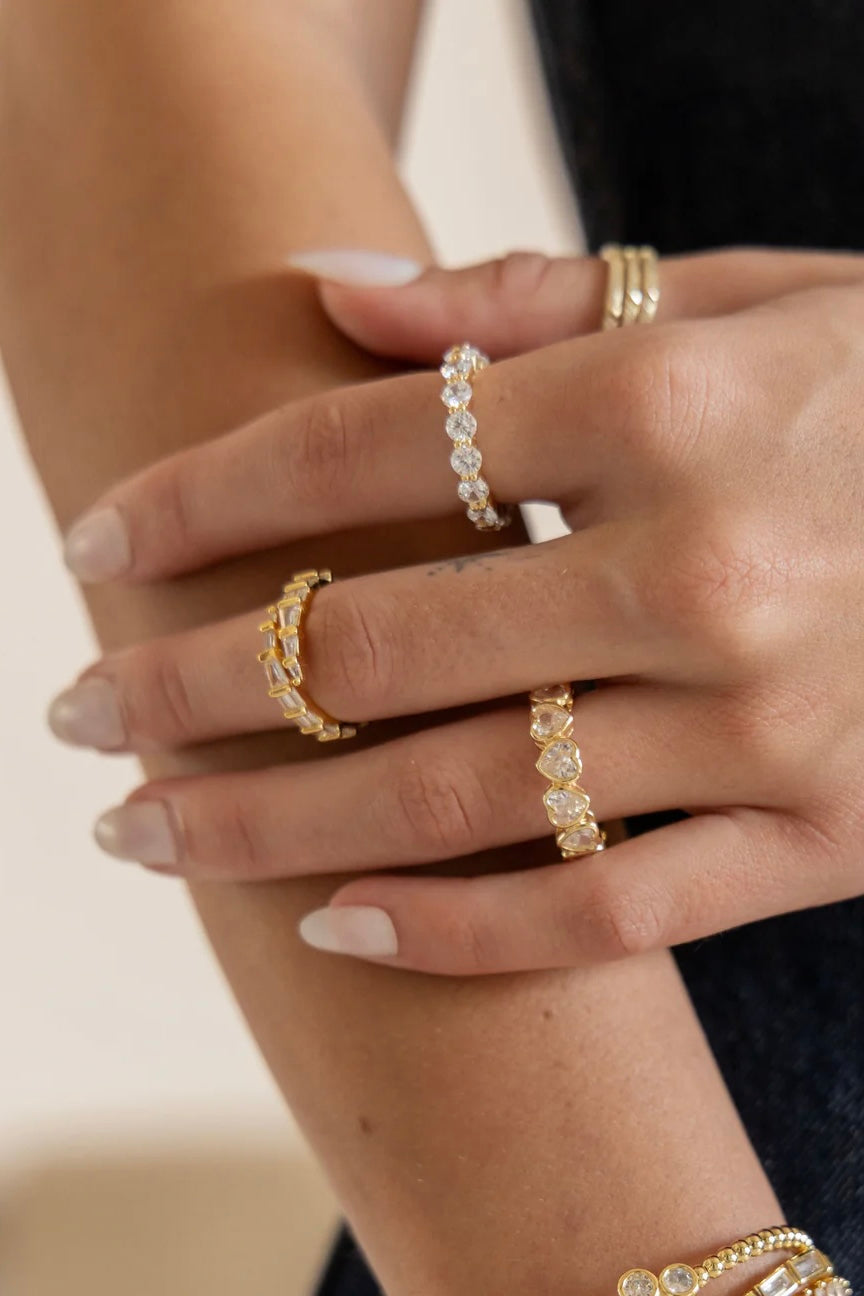 Bezel Heart Ring (Multiple Colors)