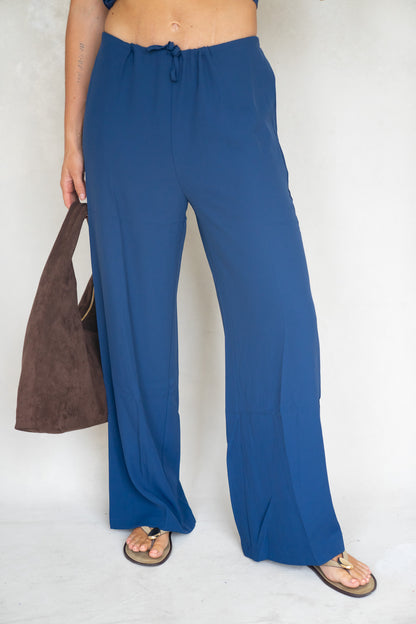 Navy Date Set
