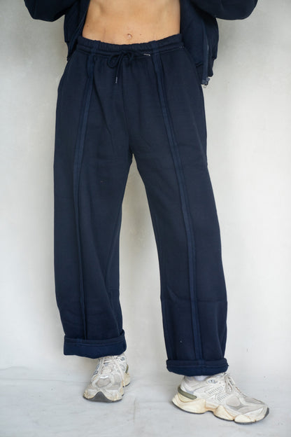 Halo Barrel Sweat Set - Navy