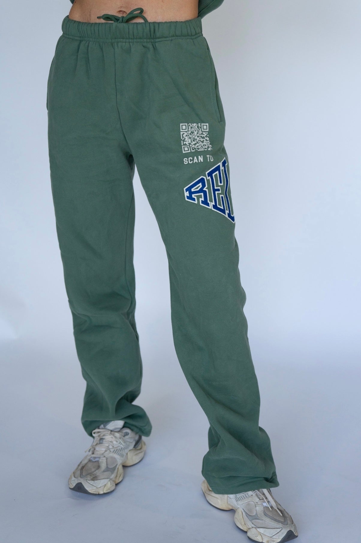 Scan to Relax Sweatpants