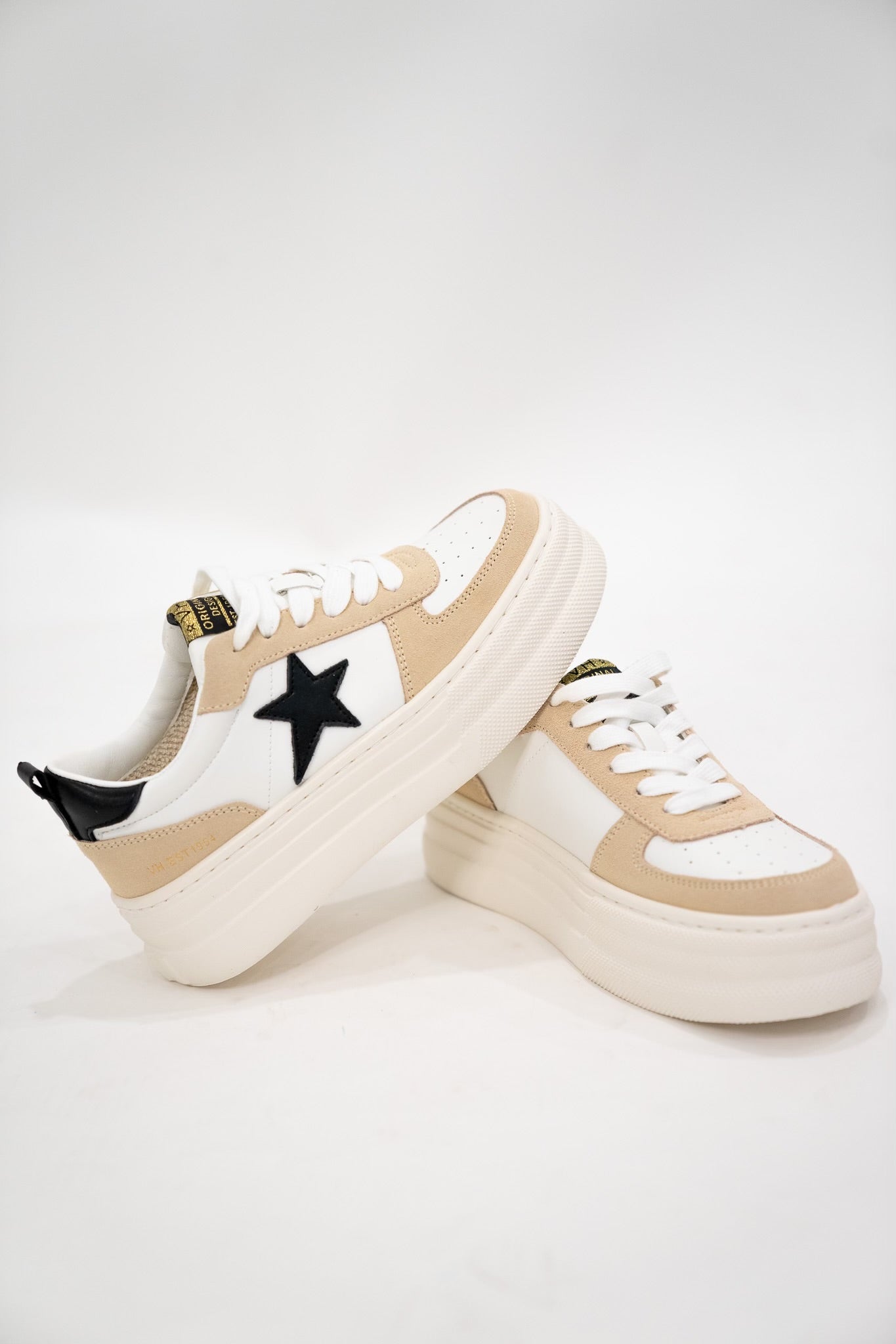 Hunter Platform Sneakers