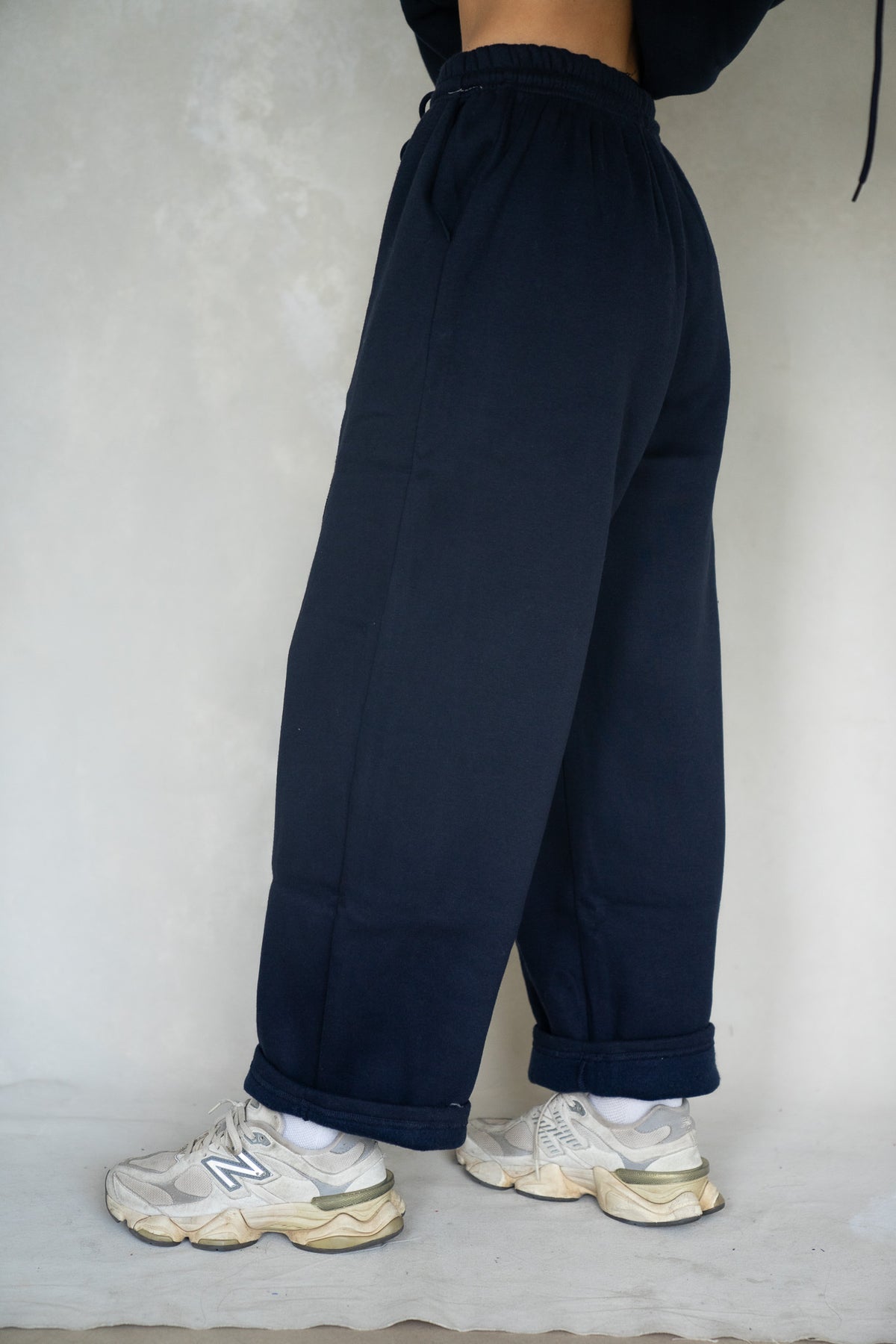 Halo Barrel Sweat Set - Navy
