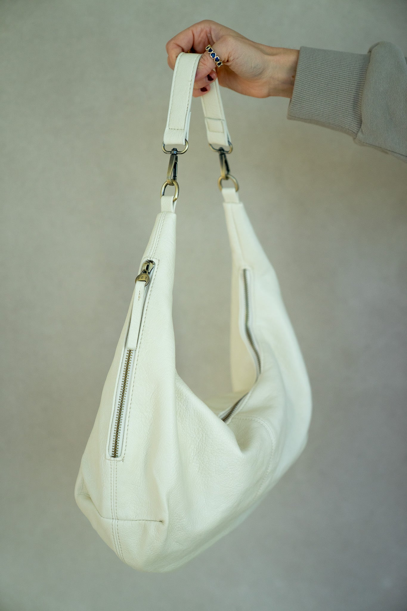 Crème Rhea Slouchy Bag