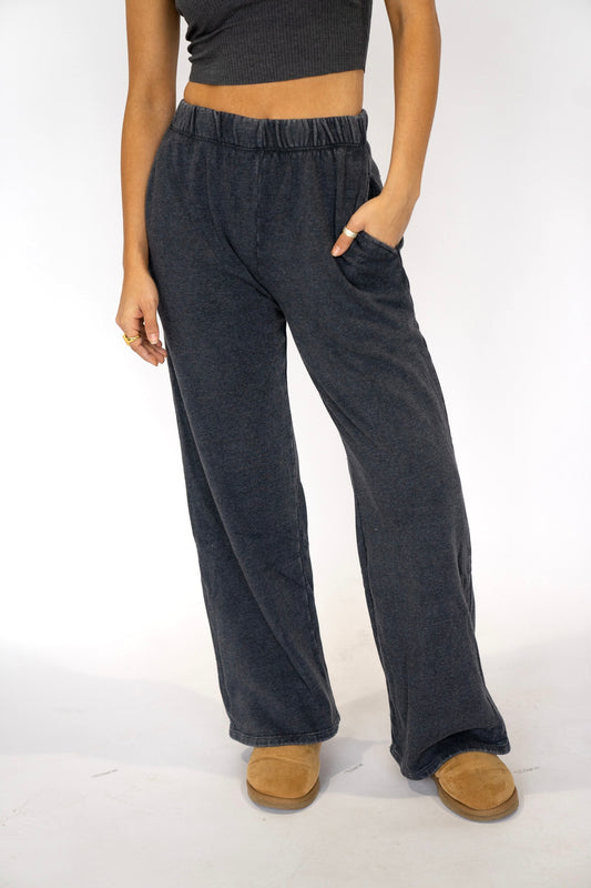 Mia Pants (Multiple Colors)