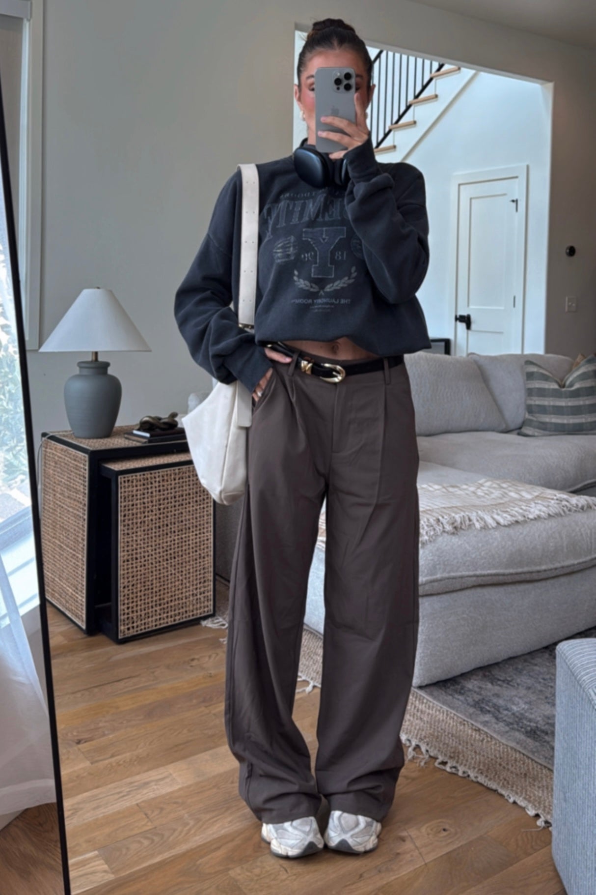 Classic Pleated Wide-leg Trouser Pants