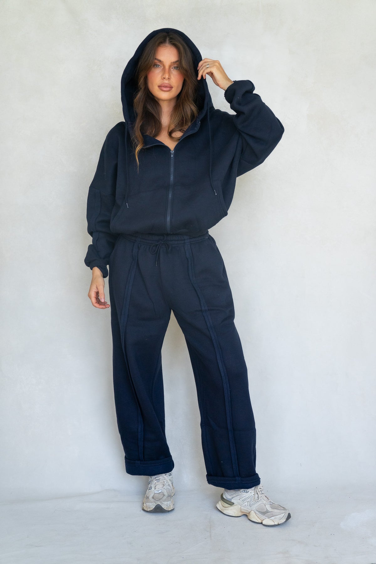 Halo Barrel Sweat Set - Navy