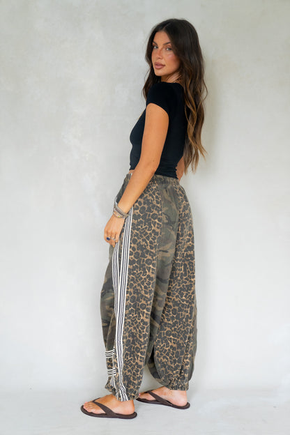Wild Weekender Pants