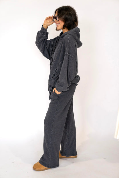 Mia Pants (Multiple Colors)
