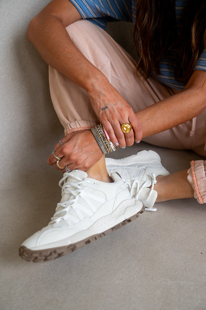 Nile Sneakers