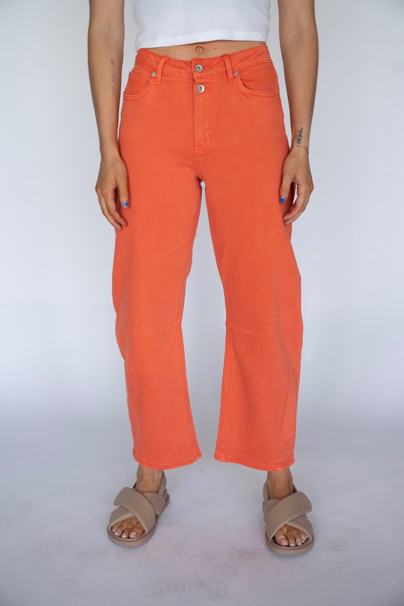 Sandy Mid Rise Barrel Jeans (Multiple Colors)