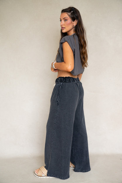 It Girl Sweats (Multiple Colors)