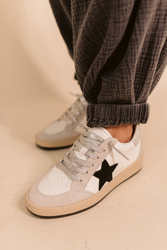 Elle Ridge Sneakers