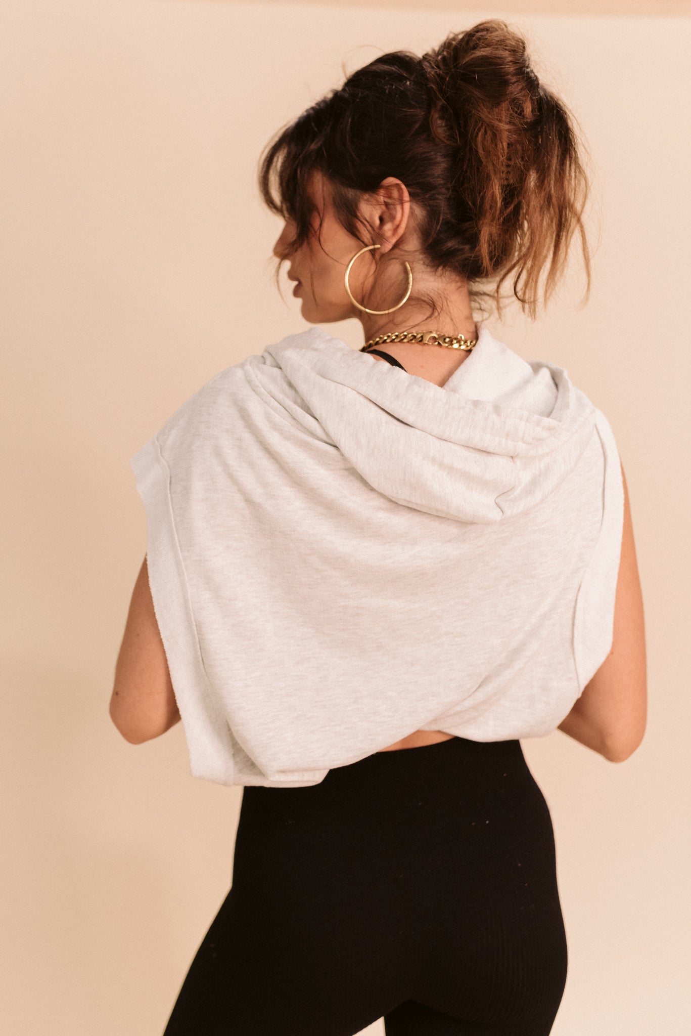 Hooded Sleeveless Pullover