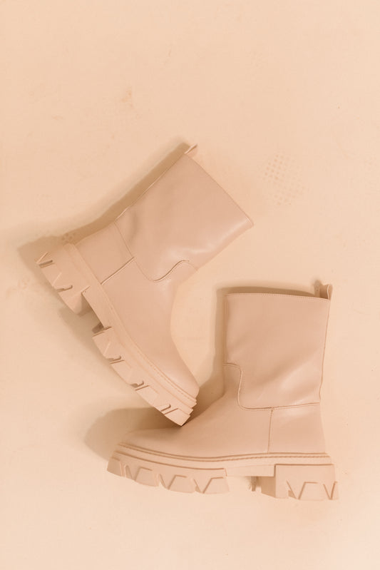 Bone Lug Boots