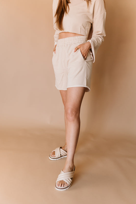 Girlfriend sweat shorts -beige