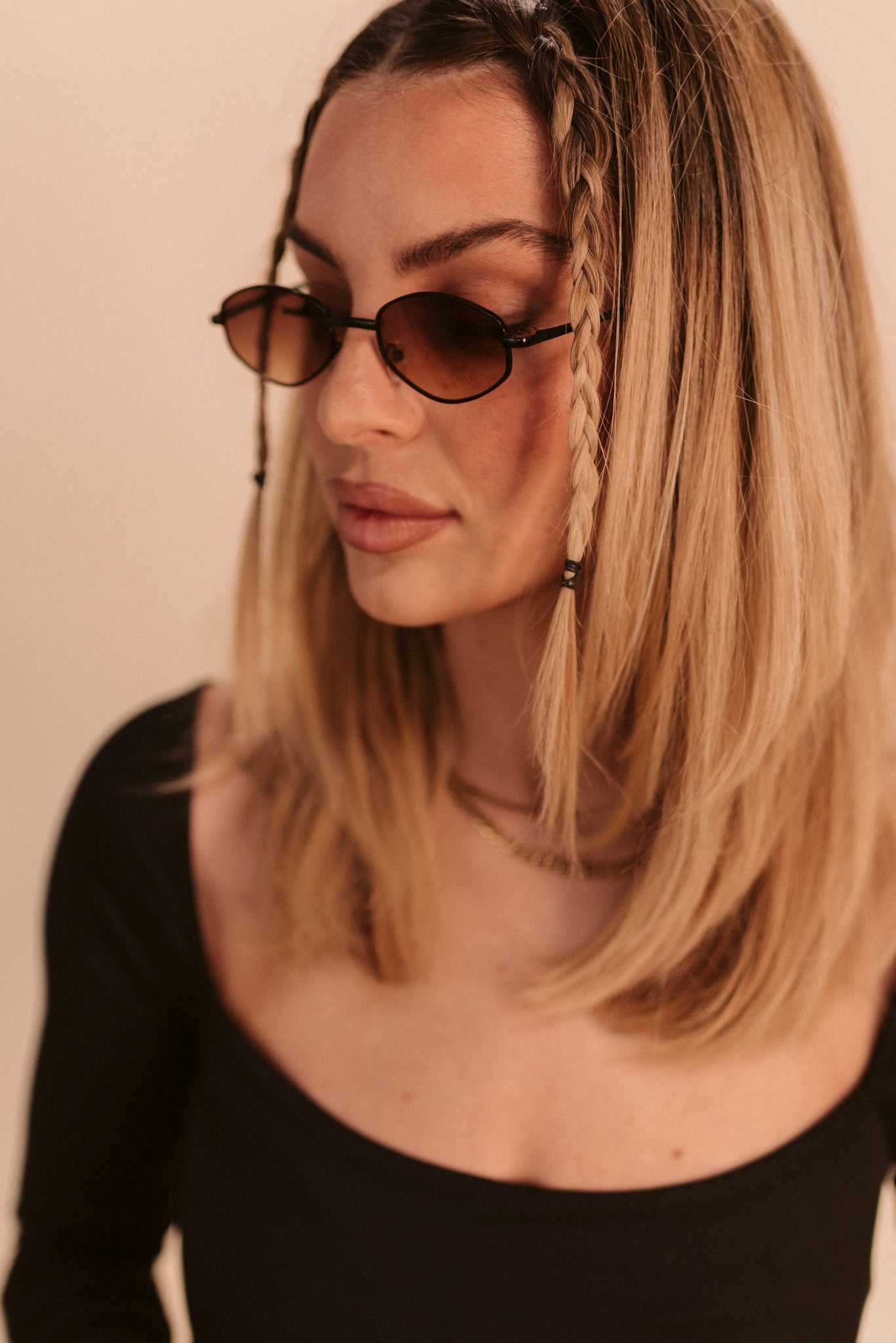 Trendy Oval Sunnies (multiple colos)